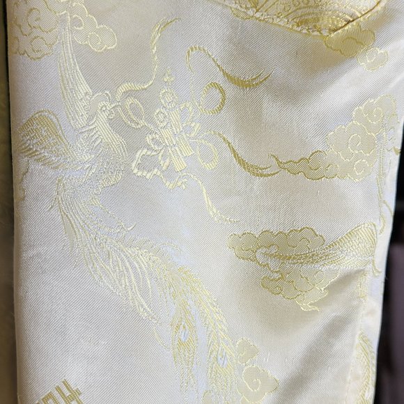 Vintage-Made Child's Japanese Sleep Set Yellow Silk - Picture 9 of 10